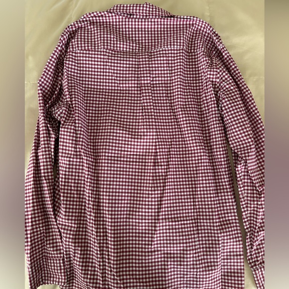 Vineyard Vines On The Go Performance Button Down - Picture 2 of 3